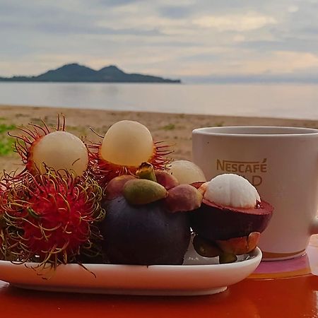 Ban Tawansongfa Hotel Lang Suan Екстериор снимка