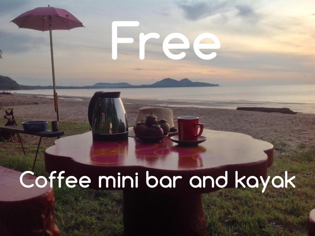 Ban Tawansongfa Hotel Lang Suan Екстериор снимка