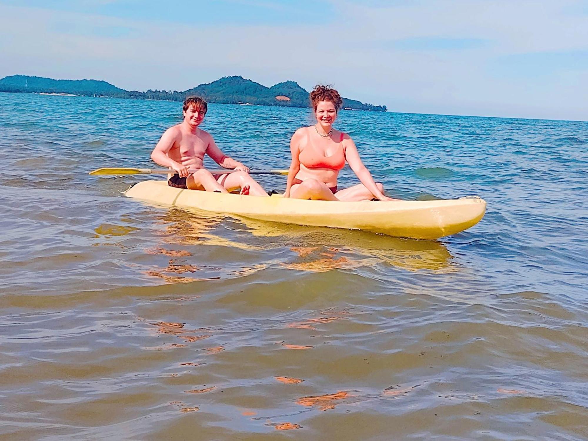 Ban Tawansongfa Hotel Lang Suan Екстериор снимка